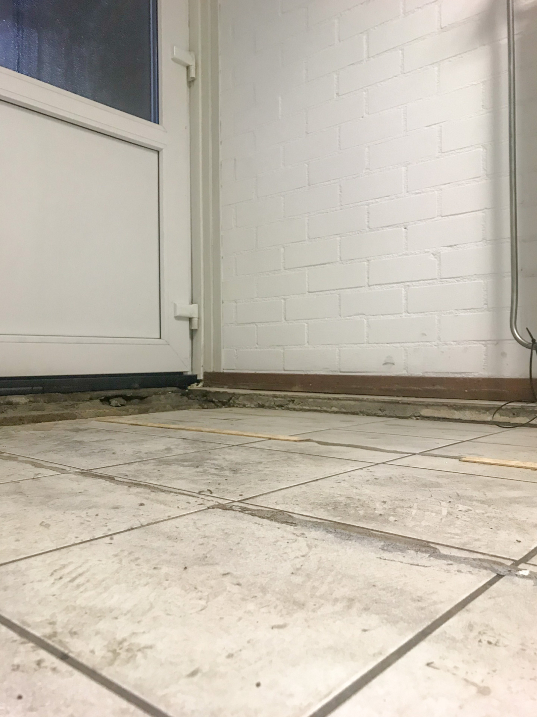 Verzakte vloer herstellen - Sunk floor