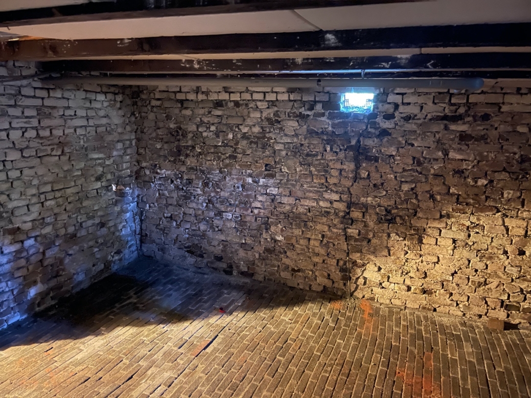 Basement injecting stabilisation